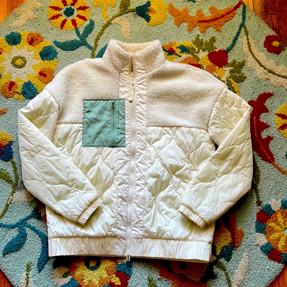 Universal Thread winter white jacket in size S.